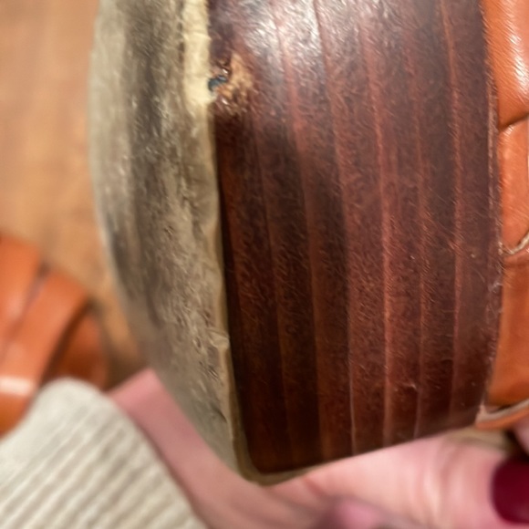 Guess brown platform sandals. Sz 6.5 - Picture 5 of 7